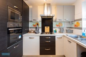 Kitchen- click for photo gallery